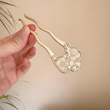 Chic Hair Pins