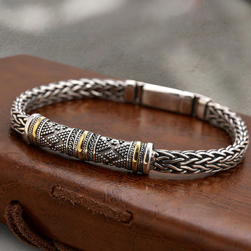 Bare Glow Bracelet