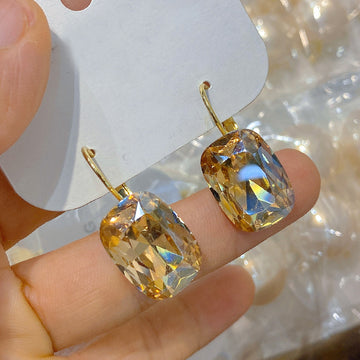 Queen Dangle Earrings